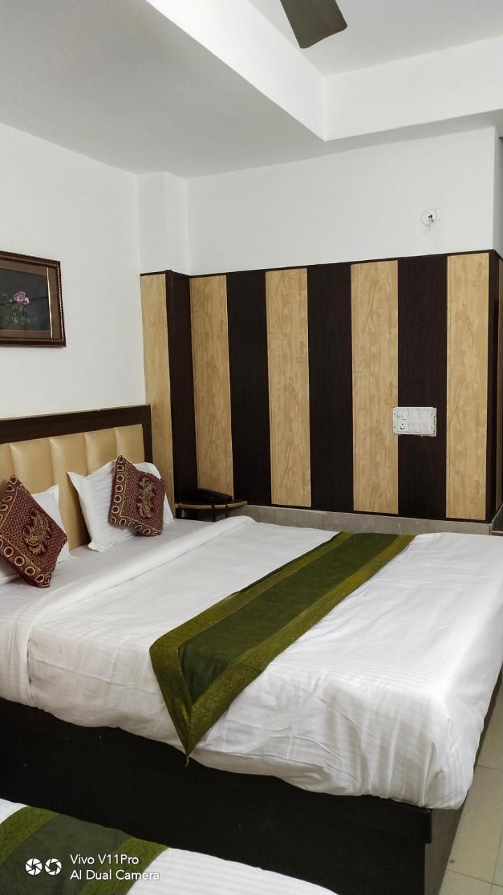 Fabhotel Prashant Palace مَسّور المظهر الخارجي الصورة